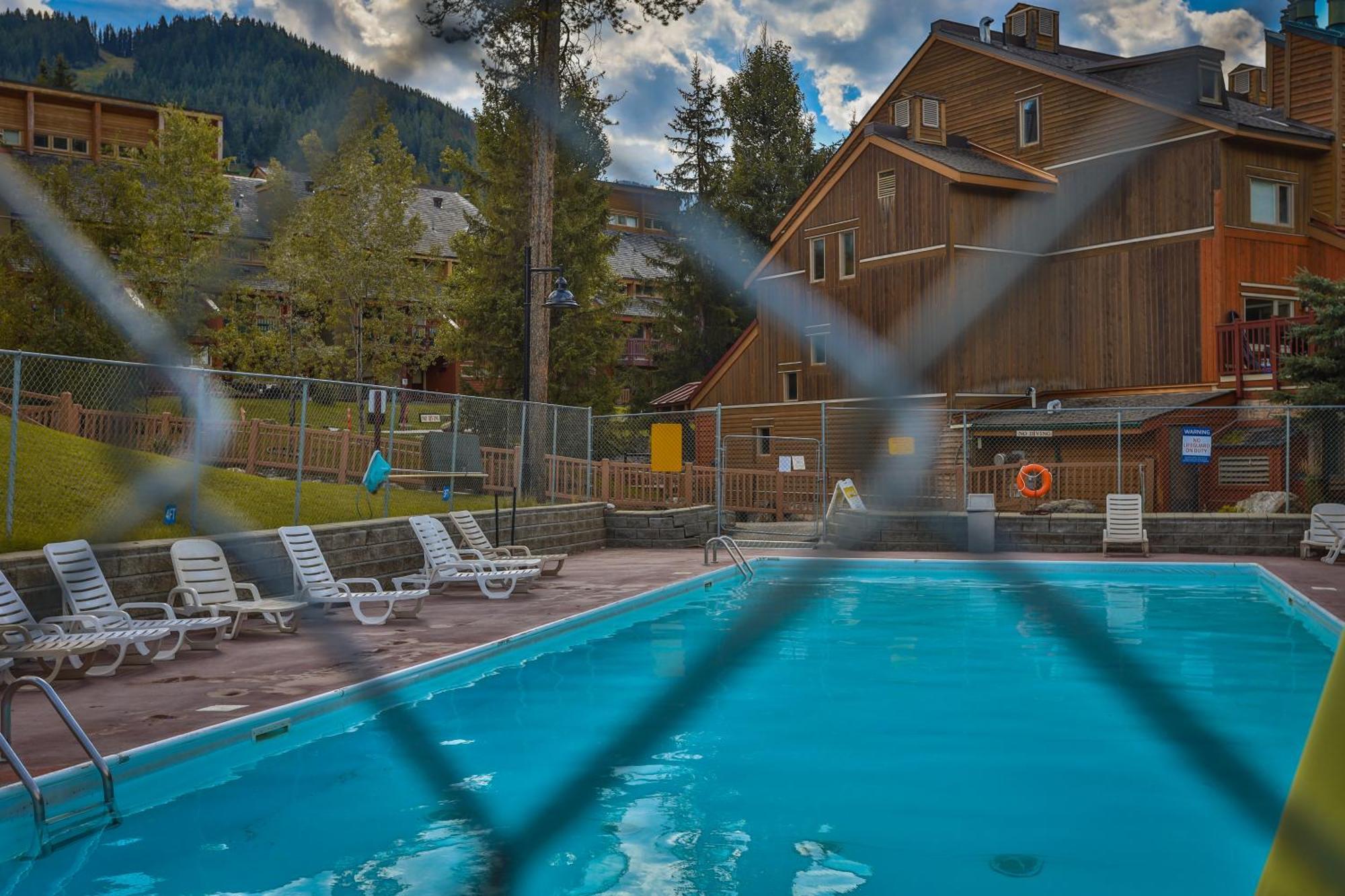 Horsethief Lodge By Stayin Panorama Exterior foto