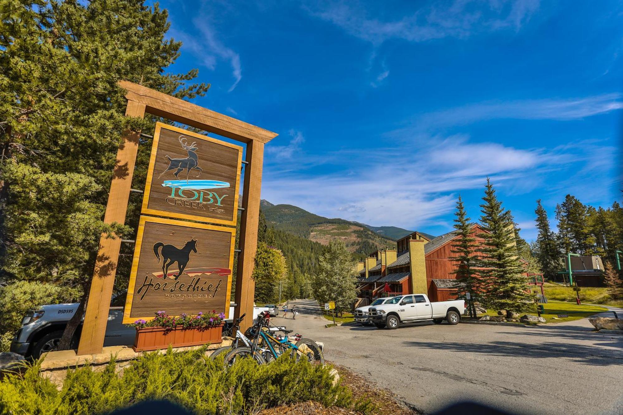 Horsethief Lodge By Stayin Panorama Exterior foto